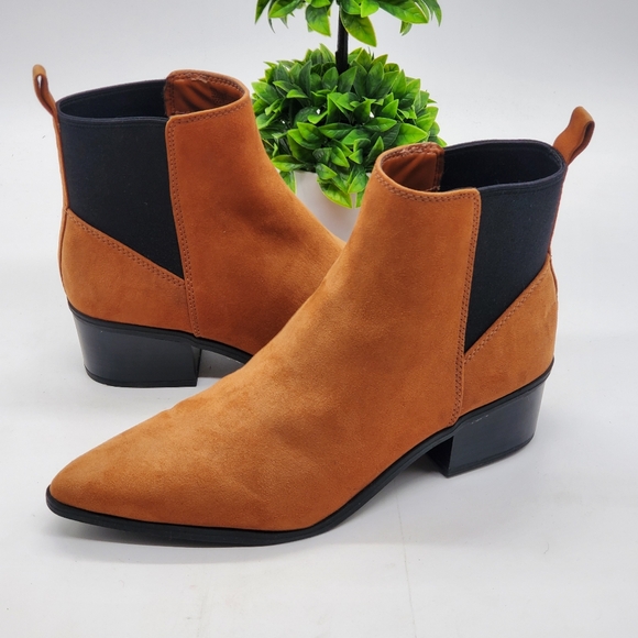 ♡ A New Day Cognac Gwen Ankle Boots Almond Toe Block Heel Size 8.5 - Picture 1 of 9